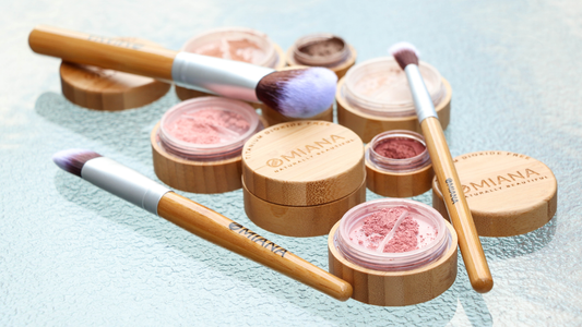Best Organic Makeup for a Non-Toxic Beauty Routine: What to Know Before You Buy